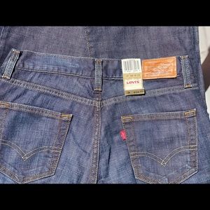 Levi’s Curvy Boot dark blue with tags